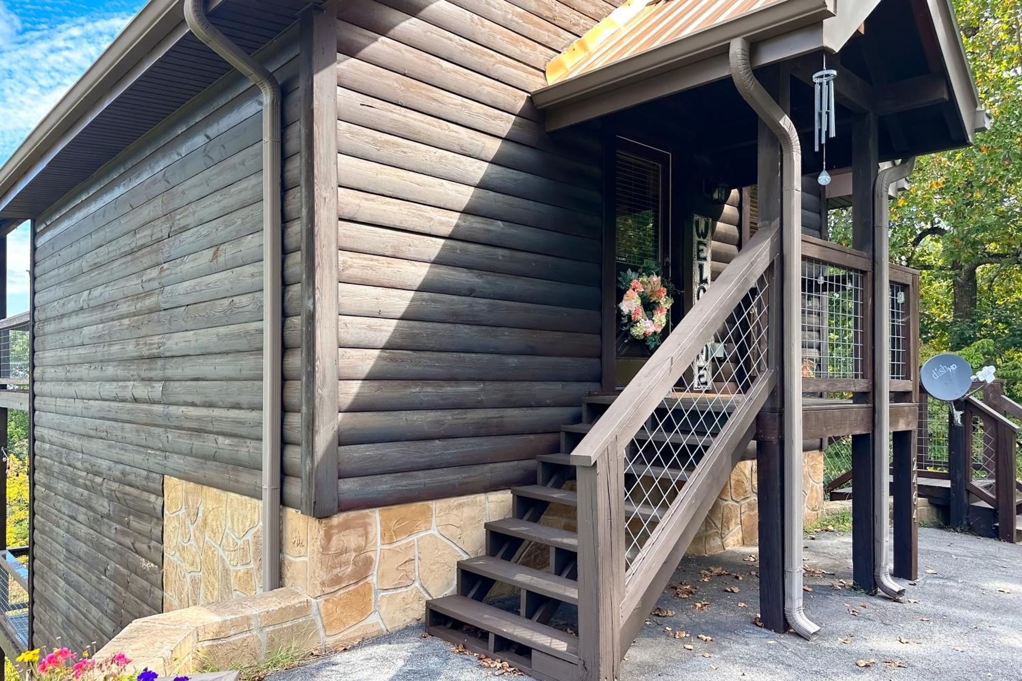 Little Black Bear Retreat Pigeon Forge