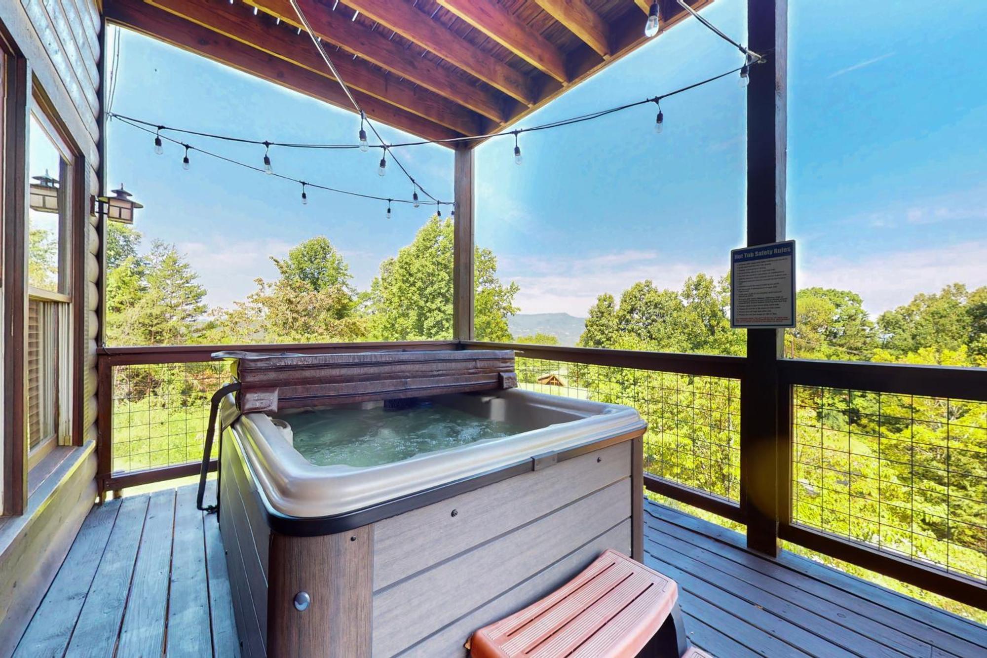 Little Black Bear Retreat Pigeon Forge